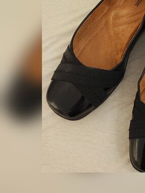 Naturalizer Black Patent & Fabric Cross-Strap Flats